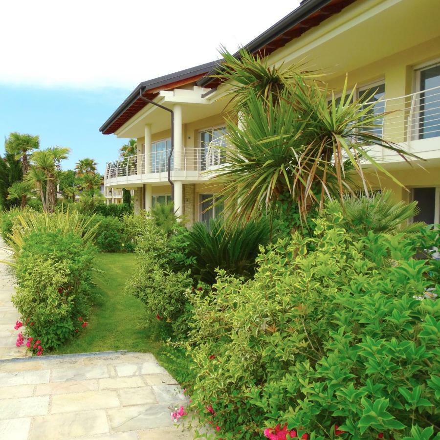 Phoenix Garda Hills Sirmione Exteriör bild